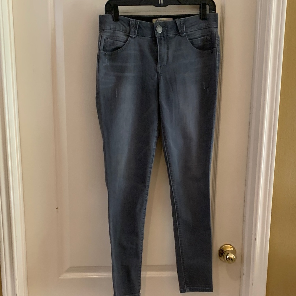 Democracy Women's Charcoal Skinny Jeans